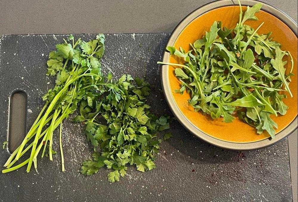 5.herbesverdures_1000x680 Recette Salade printanière betterave carotte Ayurvéda Révolution