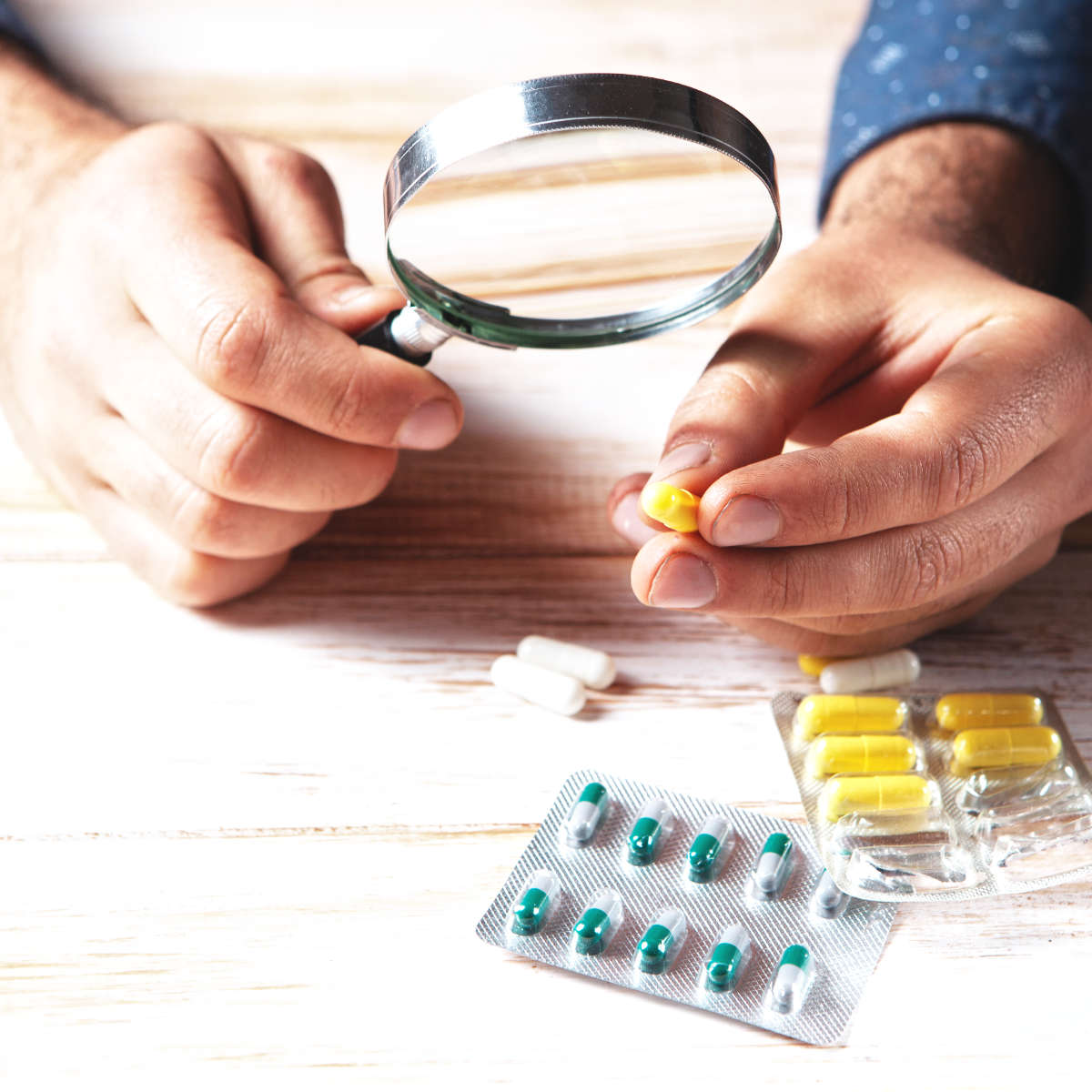 Formation ayurvédique : Microbiologie et interactions médicamenteuses